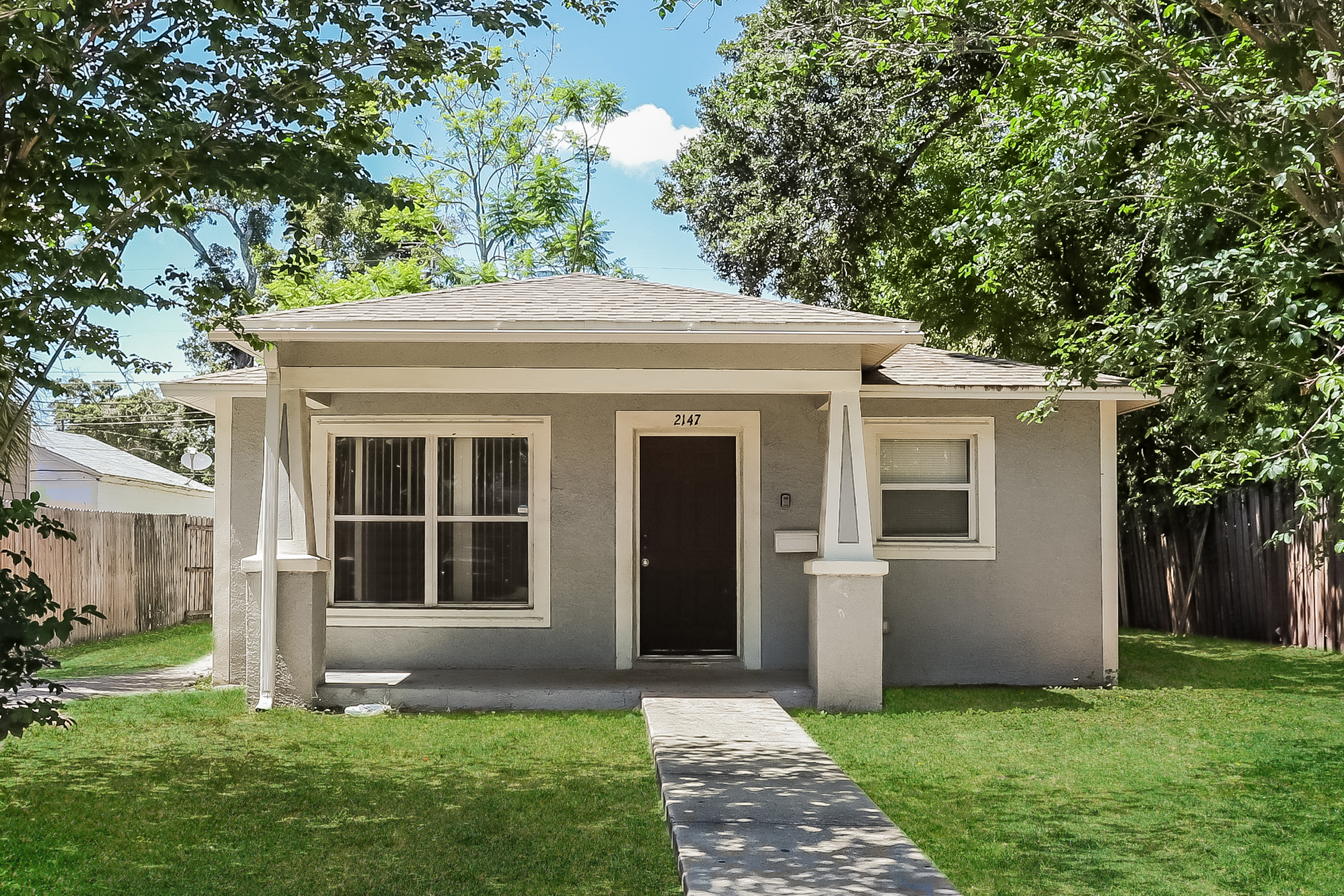 2147 16th Ave S St Petersburg, FL 33712